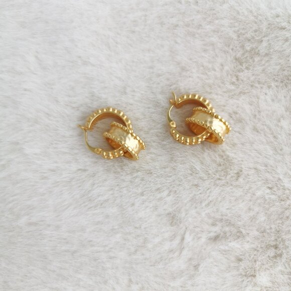 NEW Julie Vos Marbella Hoop Earrings 24K Gold Plate - Picture 4 of 4